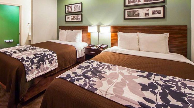 Sleep Inn & Suites near University Room