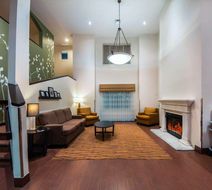 Sleep Inn & Suites near University Lobby