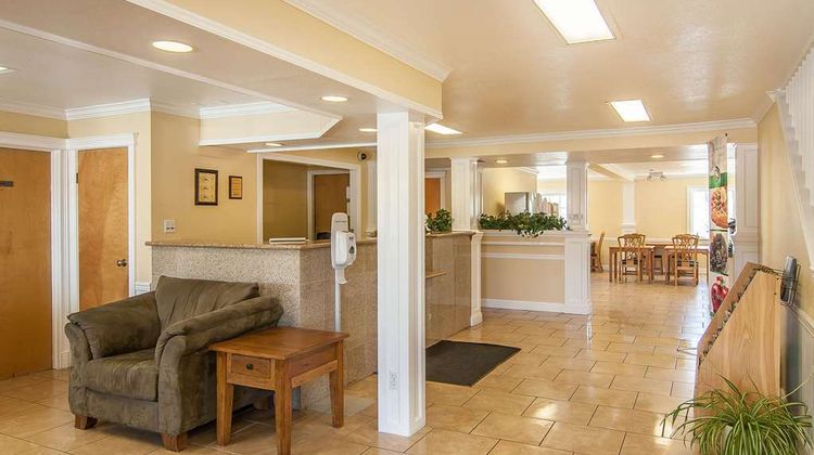 Quality Inn Grants Pass Lobby