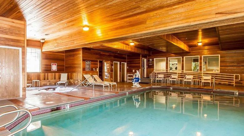<b>Comfort Suites Clackamas Pool</b>. Images powered by <a href="https://iceportal.shijigroup.com/" title="IcePortal" target="_blank">IcePortal</a>.