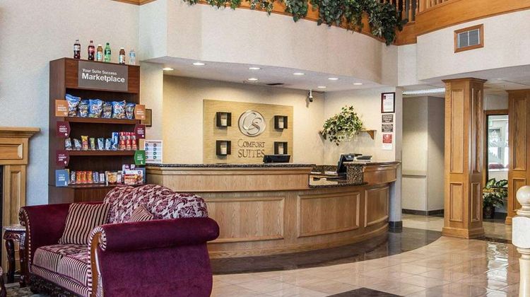 Comfort Suites Clackamas Lobby