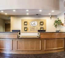 Comfort Suites Clackamas Lobby