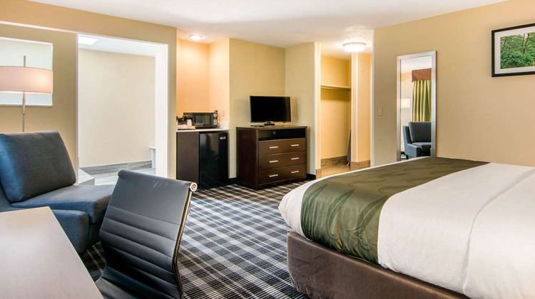 Quality Inn And Suites Albany Corvallis Suite