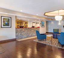 Comfort Inn and Suites Klamath Falls Lobby