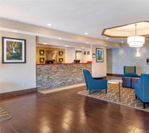 Comfort Inn & Suites Klamath Falls Lobby