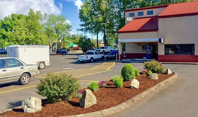 Rodeway Inn Exterior