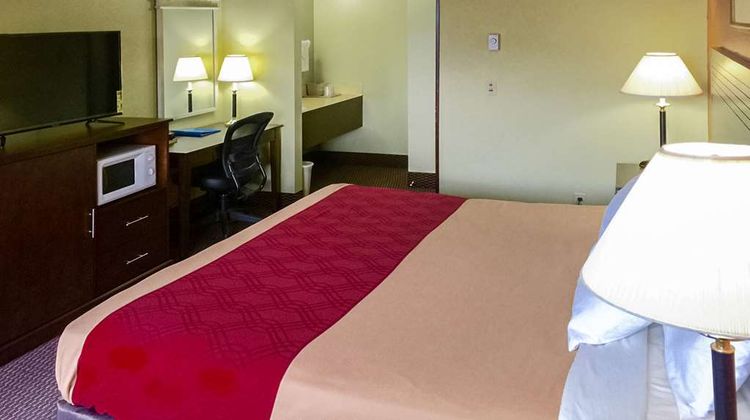 Rodeway Inn Room