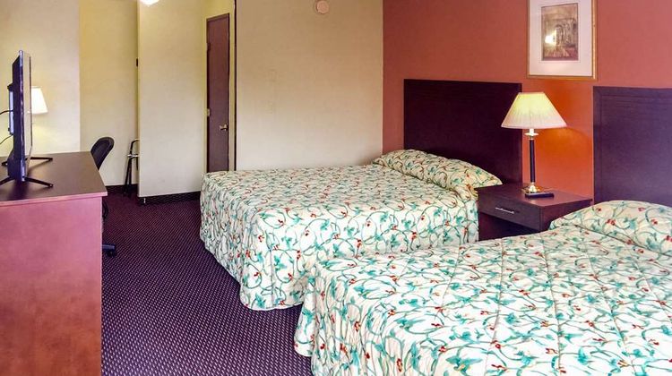 Rodeway Inn Room