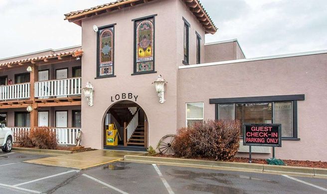 Rodeway Inn Baker City Exterior