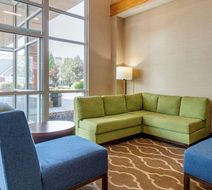 Comfort Suites Lobby