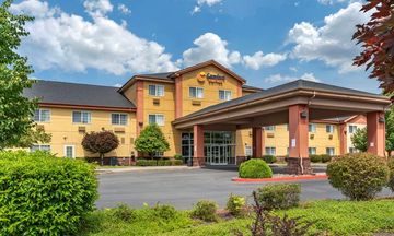 Comfort Suites