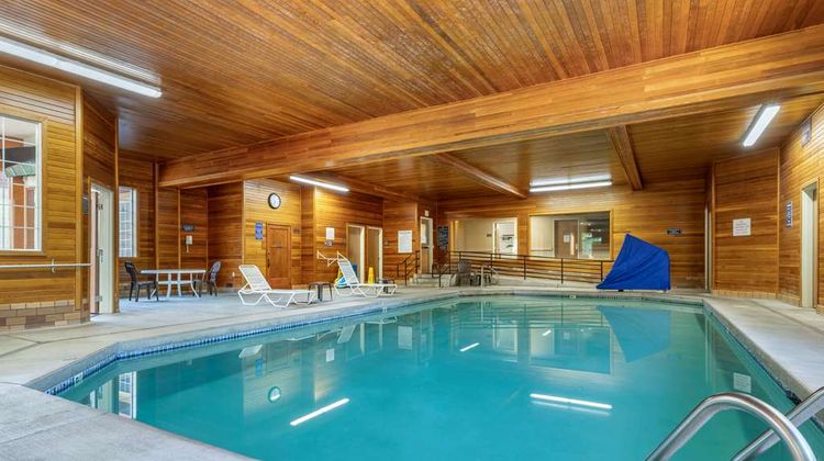 Comfort Suites Pool