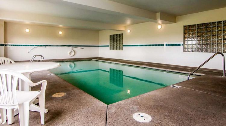 Rodeway Inn Salem Pool