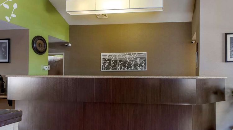 Sleep Inn Ontario Lobby
