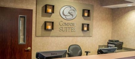 Comfort Suites Lobby