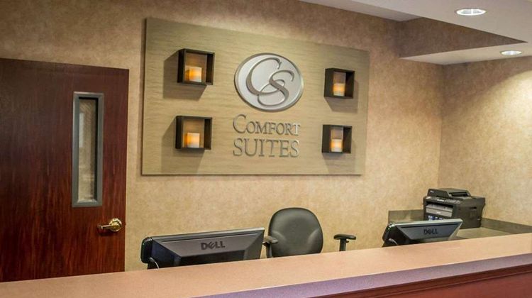 Comfort Suites Lobby