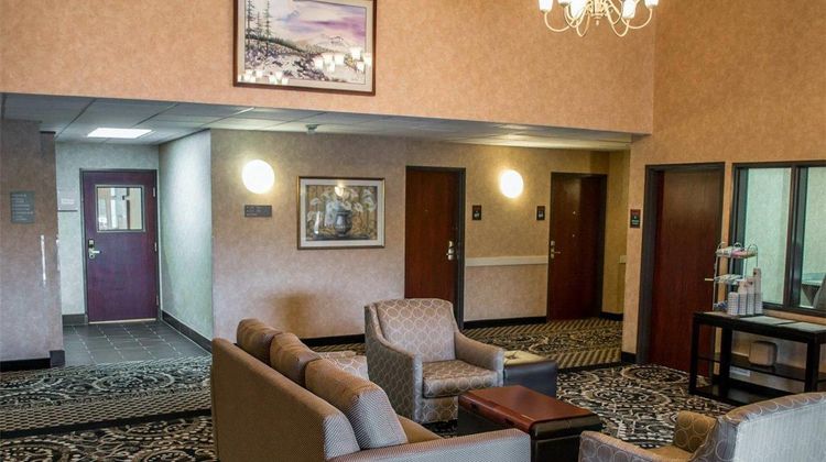 Comfort Suites Lobby