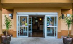 Comfort Suites