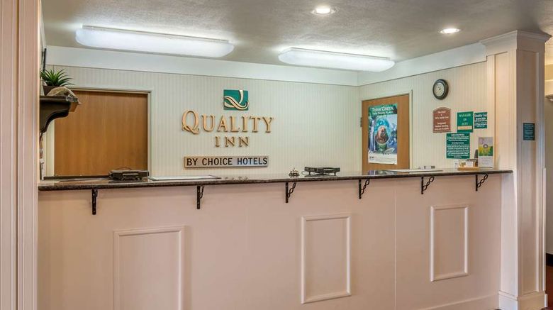 <b>Quality Inn Lobby</b>. Images powered by <a href="https://iceportal.shijigroup.com/" title="IcePortal" target="_blank">IcePortal</a>.