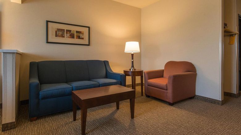 <b>Comfort Suites Springfield-Eugene Suite</b>. Images powered by <a href="https://iceportal.shijigroup.com/" title="IcePortal" target="_blank">IcePortal</a>.