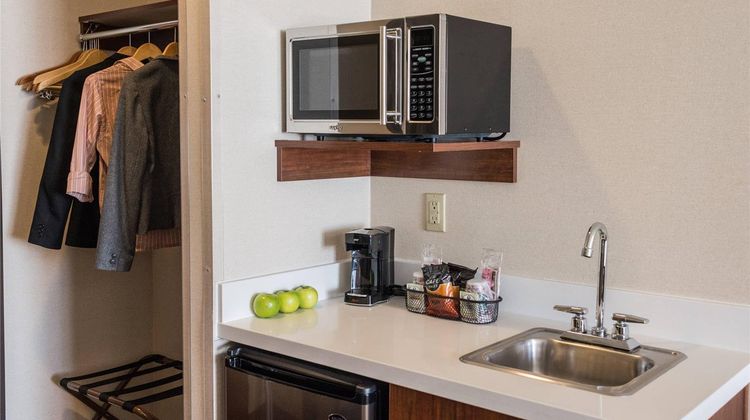 Comfort Suites Springfield-Eugene Room