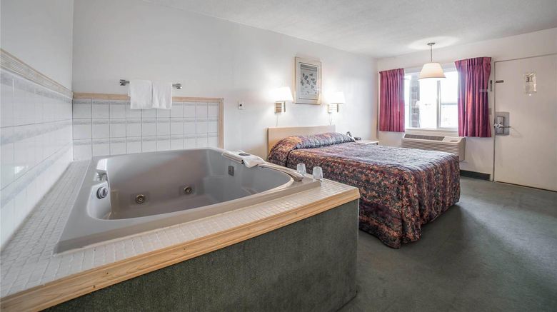 <b>Rodeway Inn Room</b>. Images powered by <a href="https://iceportal.shijigroup.com/" title="IcePortal" target="_blank">IcePortal</a>.