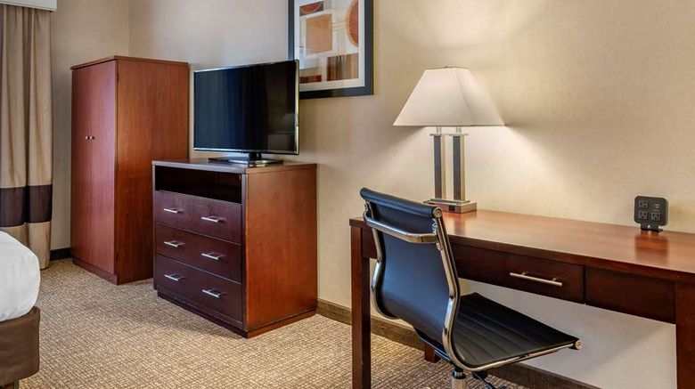 <b>Comfort Suites Linn County Fairground Suite</b>. Images powered by <a href="https://iceportal.shijigroup.com/" title="IcePortal" target="_blank">IcePortal</a>.