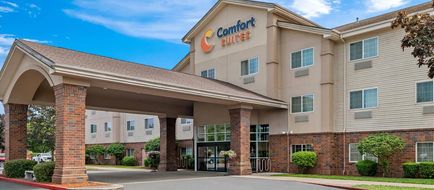 Comfort Suites Linn County Fairground Exterior