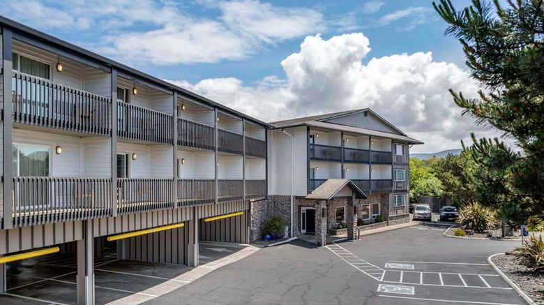 <b>Comfort Inn and Suites Lincoln City Exterior</b>. Images powered by <a href="https://iceportal.shijigroup.com/" title="IcePortal" target="_blank">IcePortal</a>.