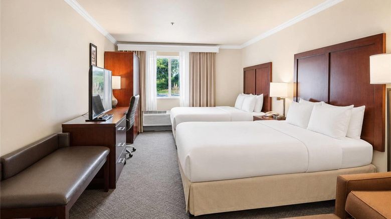 <b>Comfort Inn Room</b>. Images powered by <a href="https://iceportal.shijigroup.com/" title="IcePortal" target="_blank">IcePortal</a>.