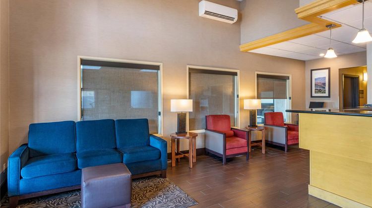 Comfort Inn Lobby