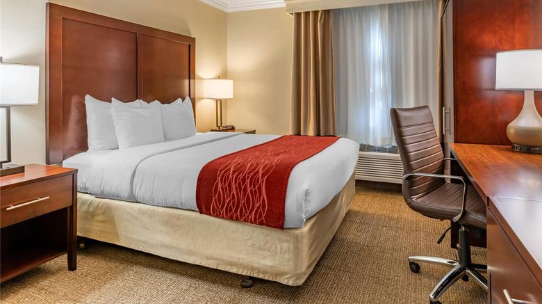 <b>Comfort Inn Room</b>. Images powered by <a href="https://iceportal.shijigroup.com/" title="IcePortal" target="_blank">IcePortal</a>.