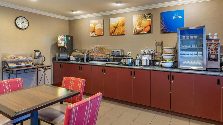<b>Comfort Inn Restaurant</b>. Images powered by <a href="https://iceportal.shijigroup.com/" title="IcePortal" target="_blank">IcePortal</a>.