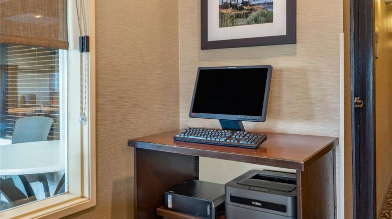 <b>Comfort Inn Other</b>. Images powered by <a href="https://iceportal.shijigroup.com/" title="IcePortal" target="_blank">IcePortal</a>.