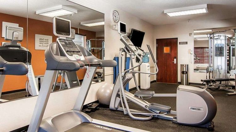 Comfort Suites Airport Health