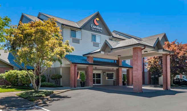 Comfort Inn & Suites Lake Oswego South Exterior