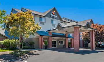Comfort Inn & Suites Lake Oswego South