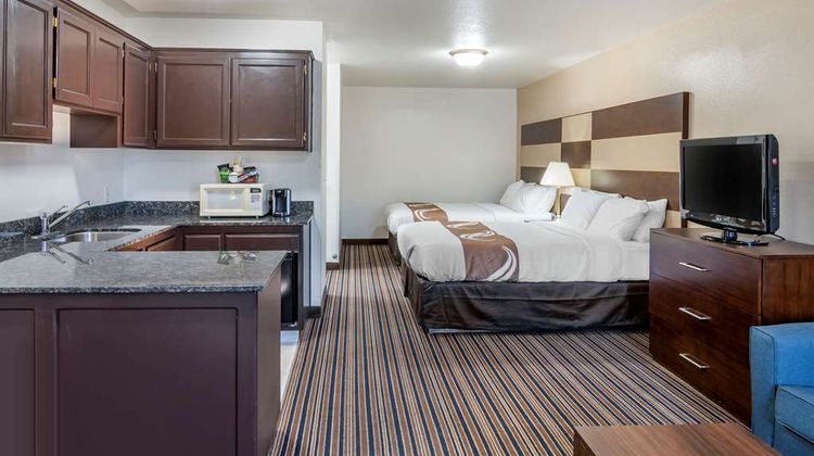 Quality Inn Central Suite