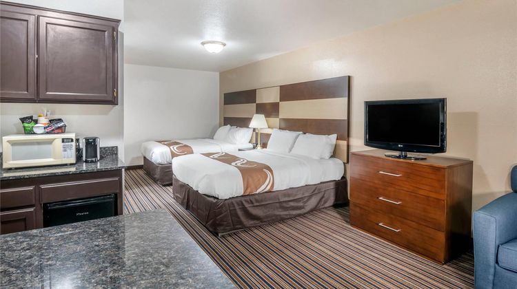 Quality Inn Central Suite