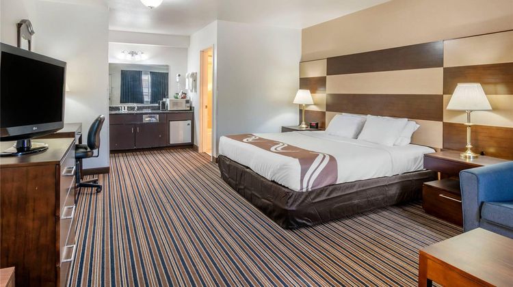Quality Inn Central Room