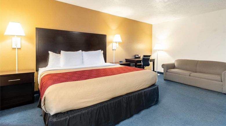 <b>Econo Lodge & Suites Corvallis Room</b>. Images powered by <a href="https://iceportal.shijigroup.com/" title="IcePortal" target="_blank">IcePortal</a>.