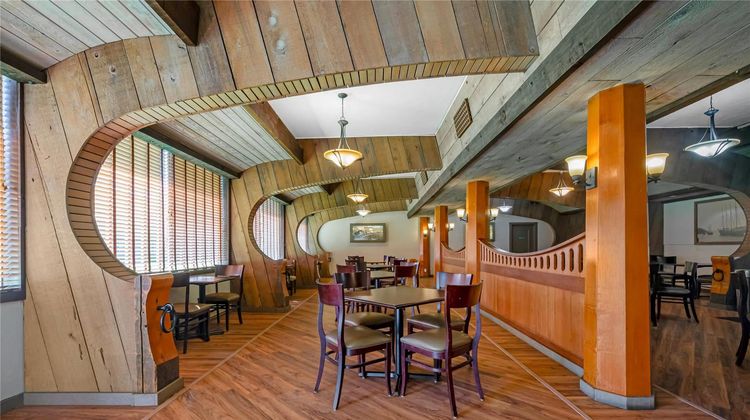 Quality Inn & Suites Coos Bay Restaurant