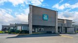 <b>Quality Inn & Suites Coos Bay Exterior</b>. Images powered by <a href="https://iceportal.shijigroup.com/" title="IcePortal" target="_blank">IcePortal</a>.