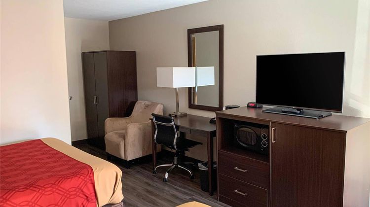Econo Lodge City Center Room