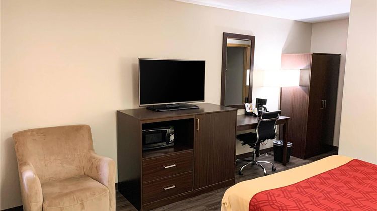 Econo Lodge City Center Room