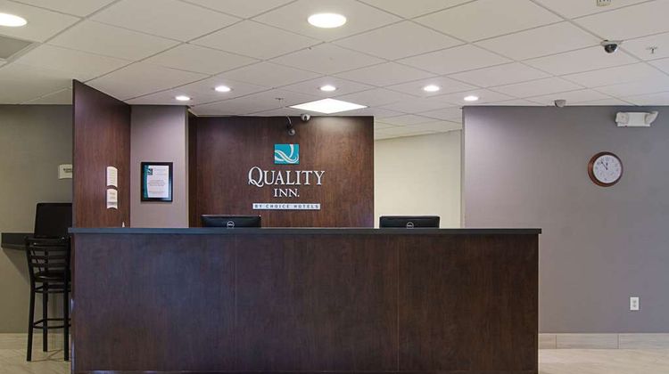 Quality Inn Seaside Lobby