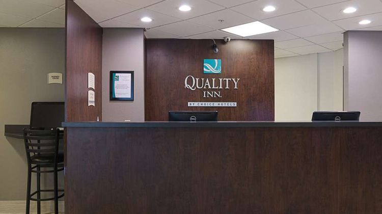 Quality Inn Seaside Lobby