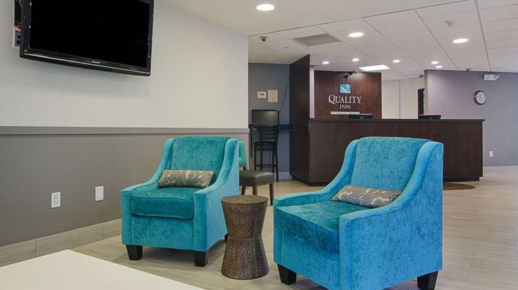 Quality Inn Seaside Lobby
