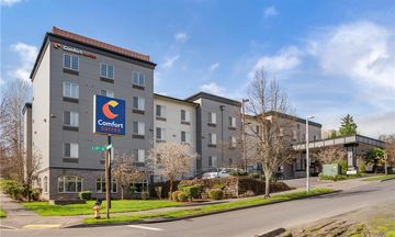 Comfort Suites Eugene