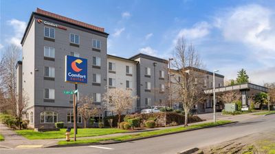 Comfort Suites Eugene